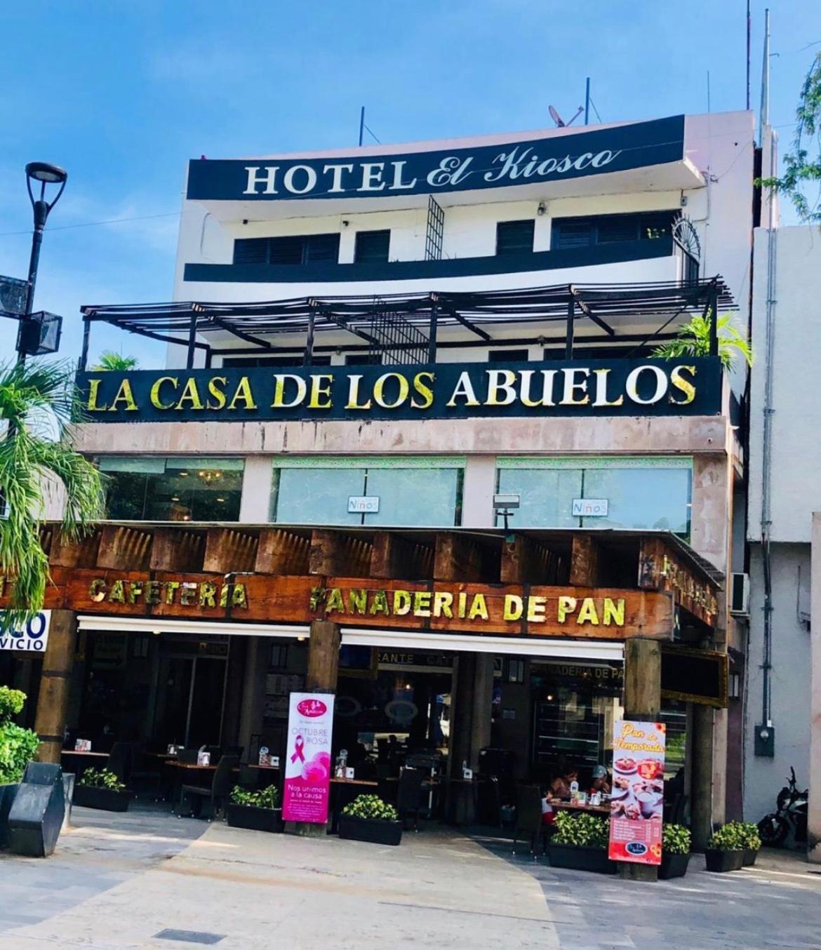Hotel Zocalo Abuelos Acapulco Buitenkant foto