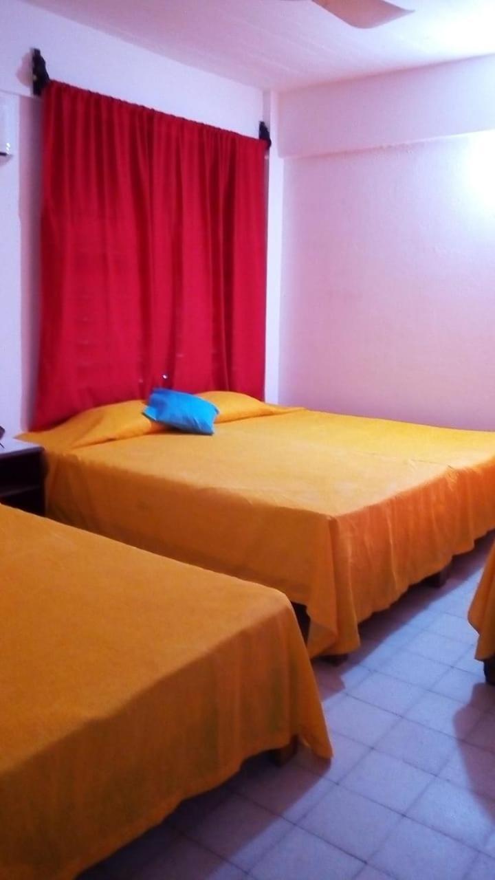 Hotel Zocalo Abuelos Acapulco Buitenkant foto