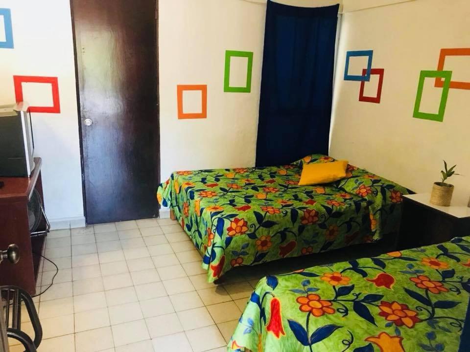 Hotel Zocalo Abuelos Acapulco Buitenkant foto