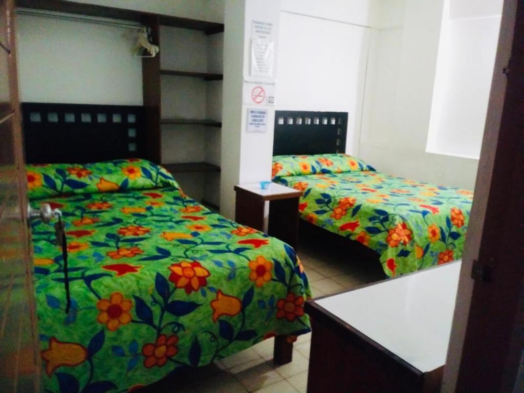 Hotel Zocalo Abuelos Acapulco Buitenkant foto