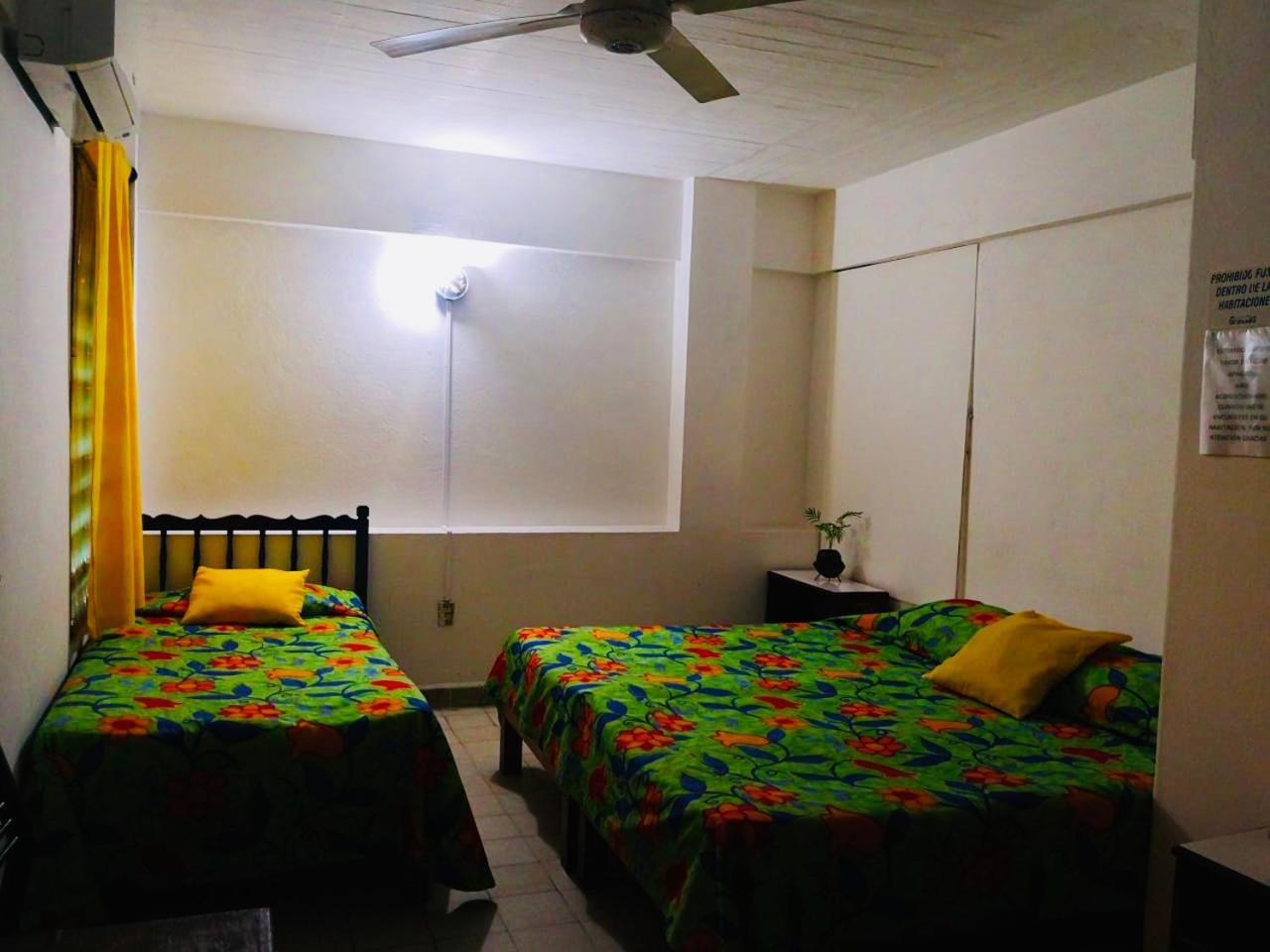 Hotel Zocalo Abuelos Acapulco Buitenkant foto